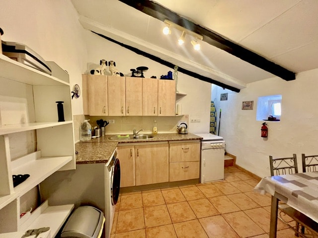 Image No.22-4 Bed Country House for sale