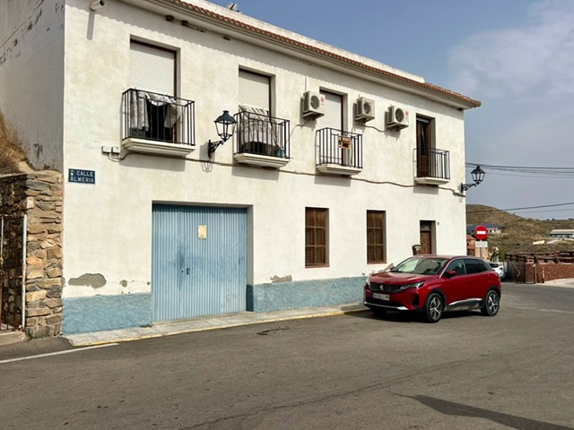 Image No.2-Maison de ville de 5 chambres à vendre à Lubrín