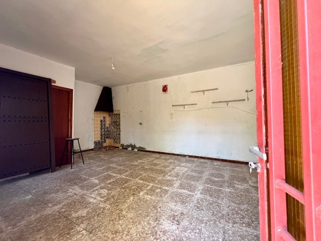 Image No.8-7 Bed Country House for sale