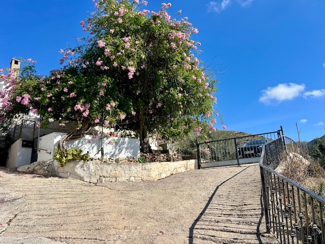 Image No.5-3 Bed Country House for sale