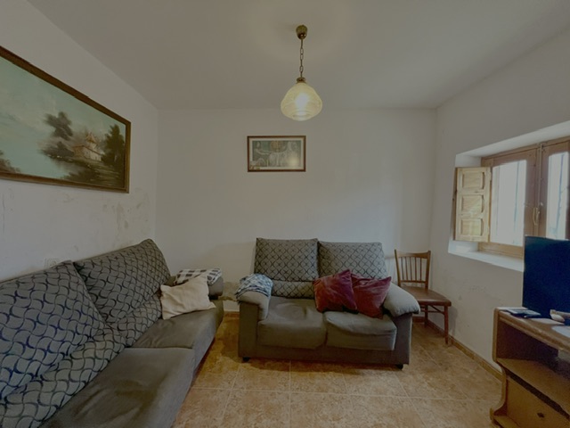 Image No.10-5 Bed Country House for sale