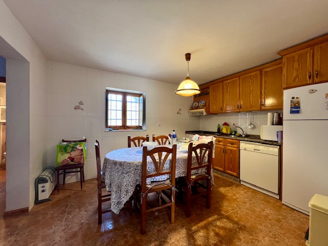 Image No.13-5 Bed Country House for sale