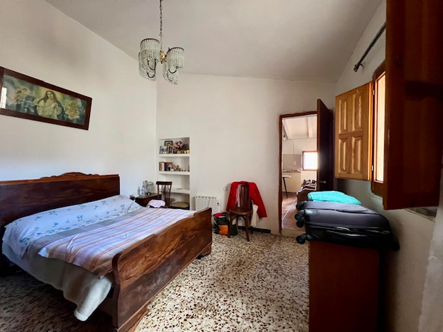 Image No.16-5 Bed Country House for sale