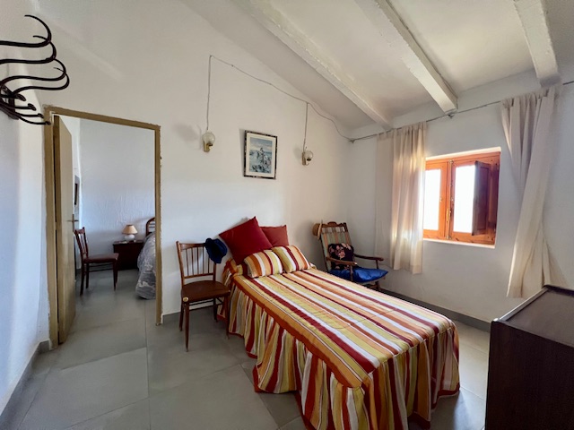 Image No.30-5 Bed Country House for sale