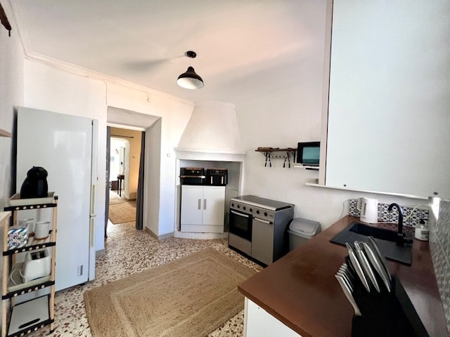 Image No.17-5 Bed Country House for sale