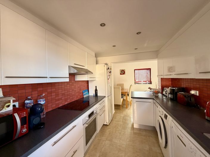 Image No.5-3 Bed Villa for sale