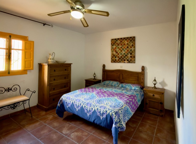 Image No.13-3 Bed Country House for sale