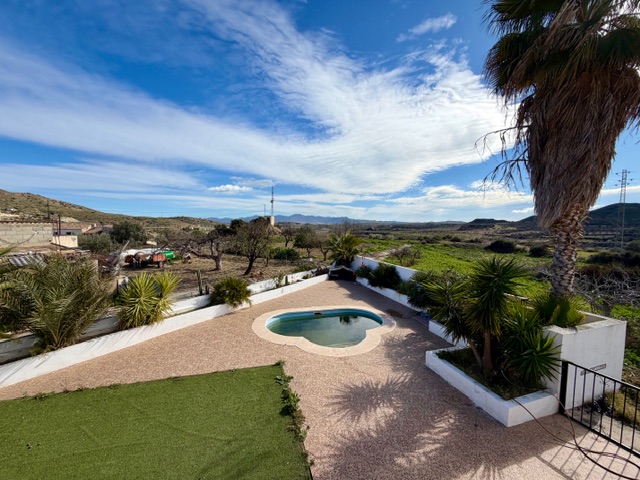 Image No.4-3 Bed Country House for sale