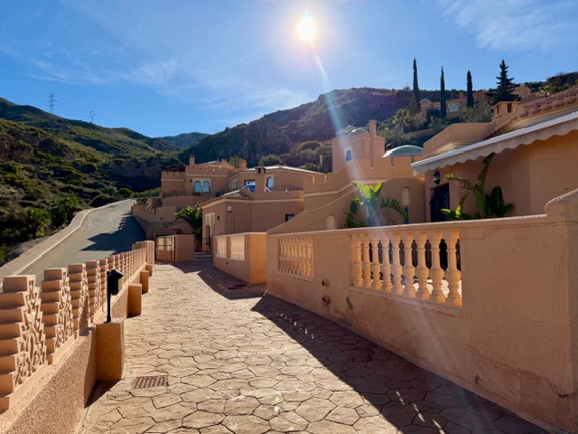 Image No.33-2 Bed Villa for sale