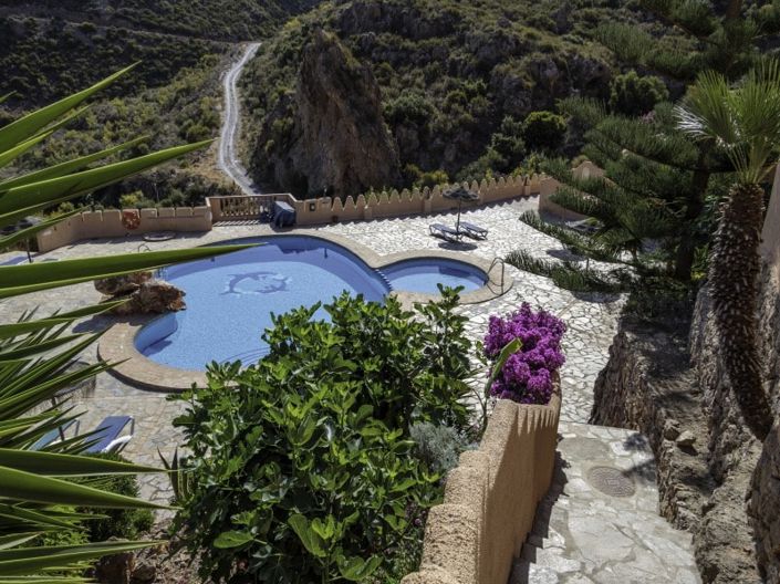 Image No.5-2 Bed Villa for sale