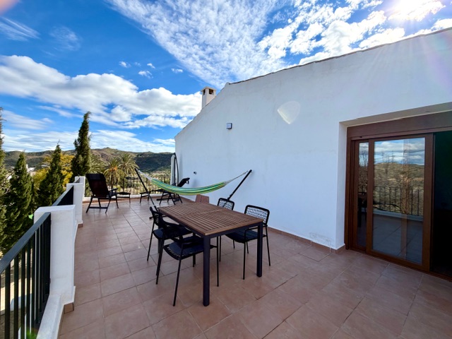 Image No.23-2 Bed House for sale