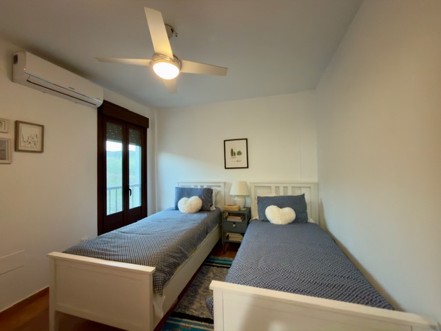 Image No.17-3 Bed Village House for sale