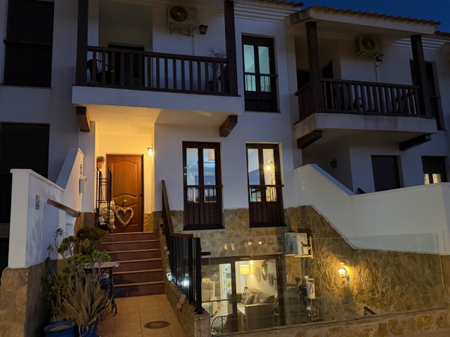 Image No.32-3 Bed Village House for sale