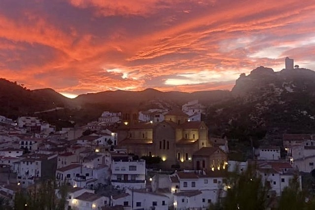 Image No.47-3 Bed Village House for sale