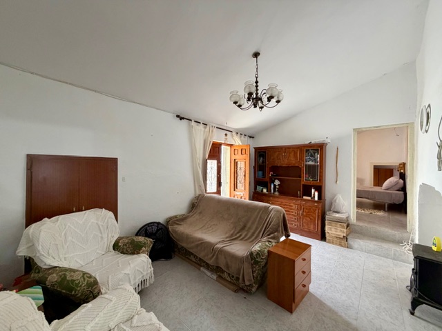 Image No.20-5 Bed Village House for sale