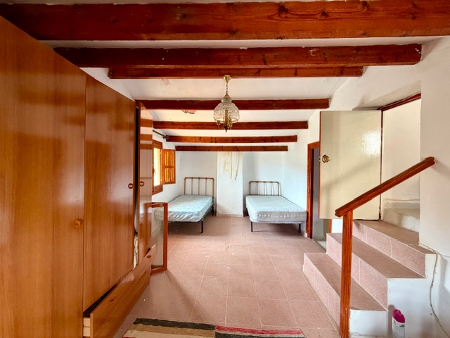 Image No.7-5 Bed Village House for sale