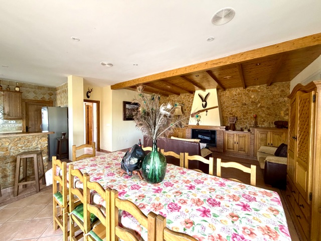 Image No.12-3 Bed Villa for sale