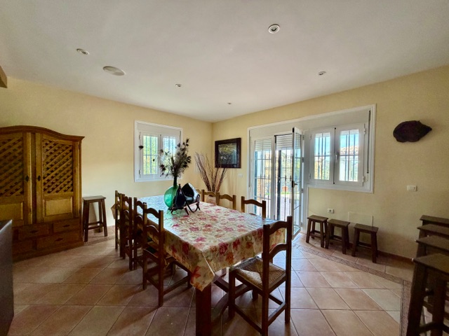 Image No.23-3 Bed Villa for sale