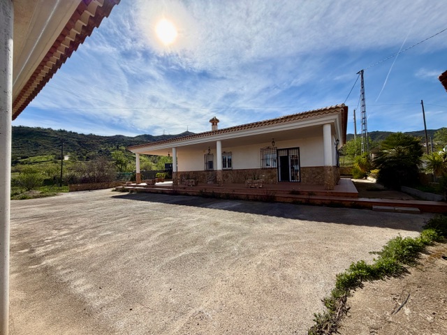 Image No.3-3 Bed Villa for sale