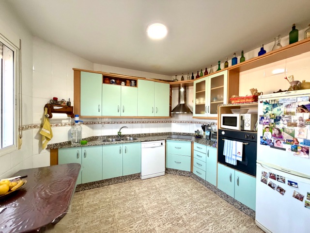 Image No.10-3 Bed Villa for sale