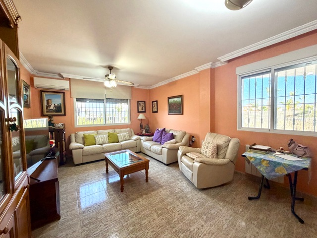 Image No.6-3 Bed Villa for sale