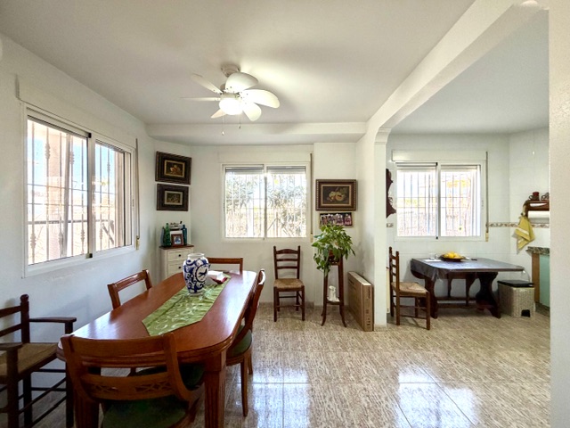 Image No.8-3 Bed Villa for sale