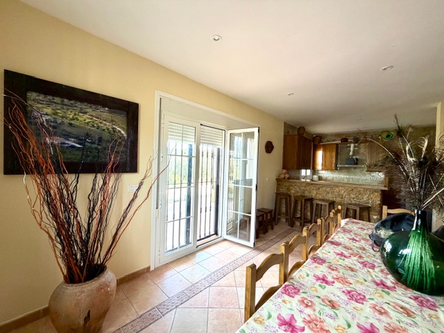 Image No.10-3 Bed Villa for sale