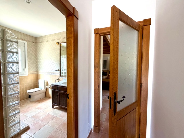 Image No.22-3 Bed Villa for sale