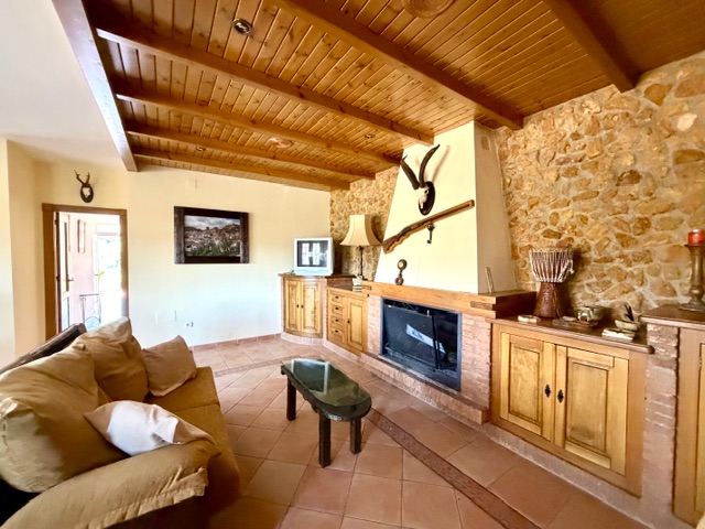 Image No.9-3 Bed Villa for sale