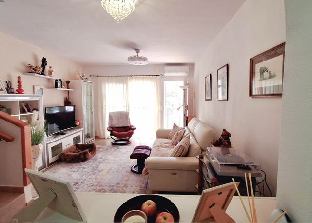 Image No.6-3 Bed Duplex for sale