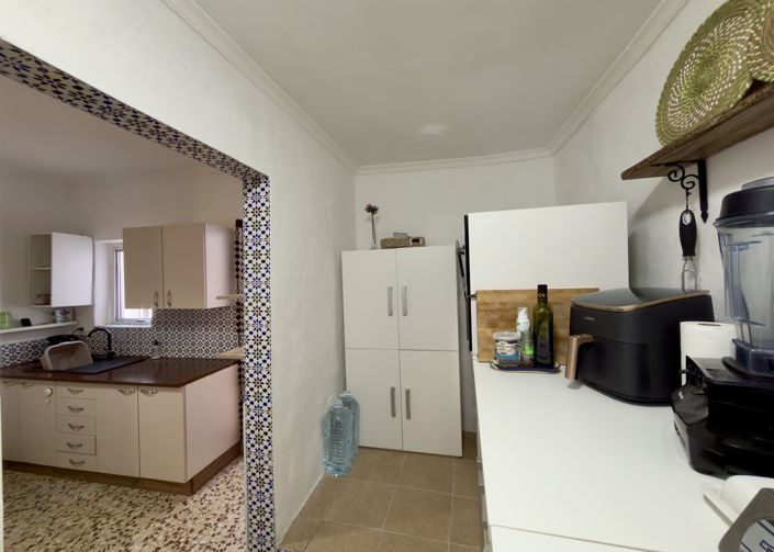 Image No.10-5 Bed Country House for sale