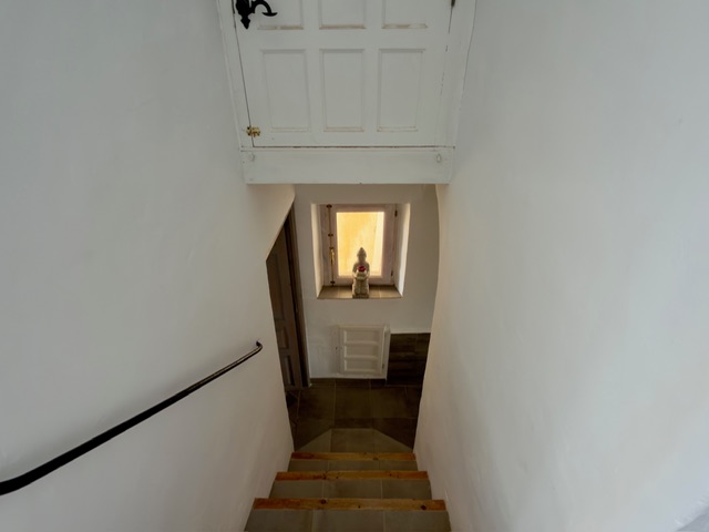 Image No.19-5 Bed Townhouse for sale