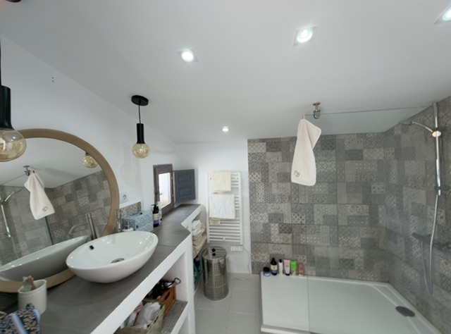 Image No.26-5 Bed Townhouse for sale