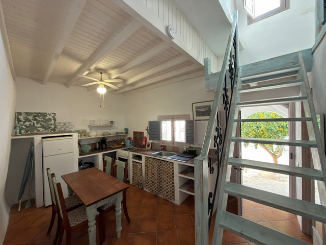 Image No.35-5 Bed Townhouse for sale