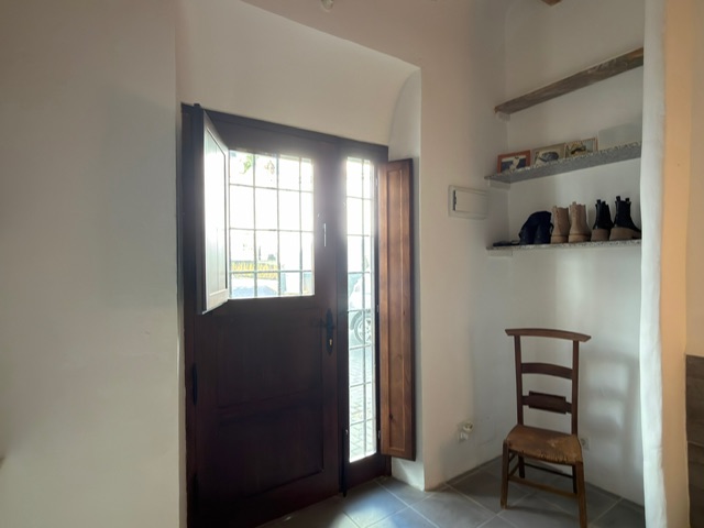 Image No.4-5 Bed Townhouse for sale