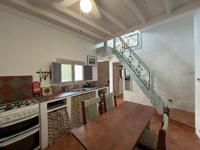 Image No.41-5 Bed Townhouse for sale