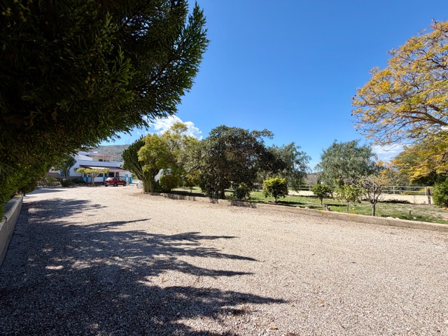 Image No.55-10 Bed Villa for sale