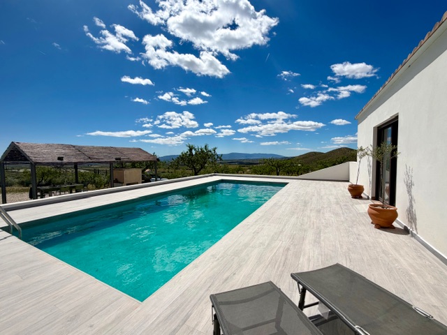 Image No.4-2 Bed Cortijo for sale