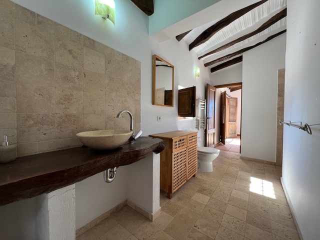 Image No.10-5 Bed Country House for sale