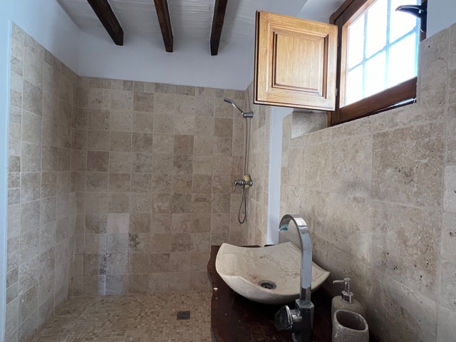 Image No.13-5 Bed Country House for sale