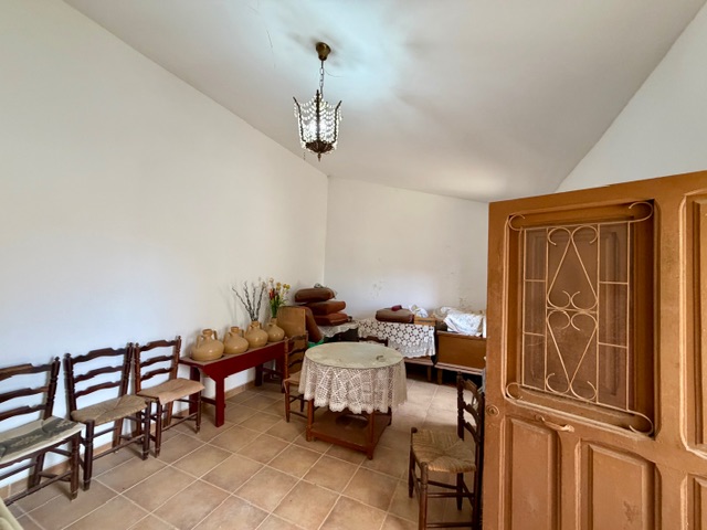 Image No.20-4 Bed Country House for sale
