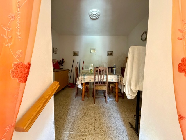 Image No.9-4 Bed Country House for sale