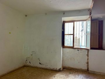 14801685476