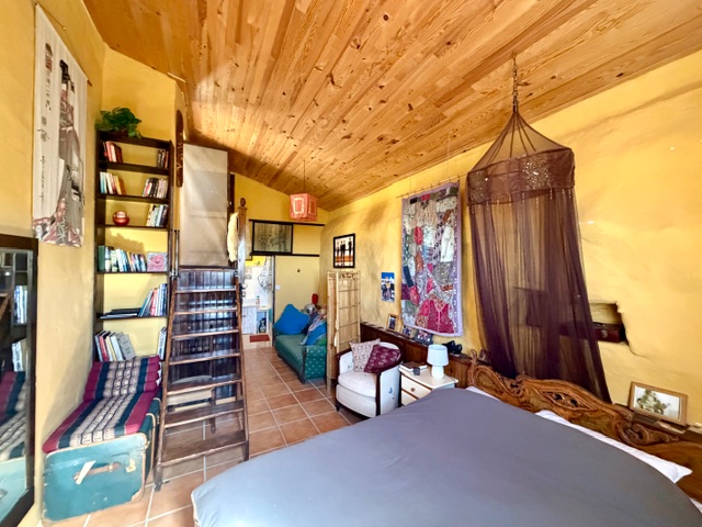 Image No.18-2 Bed Country House for sale