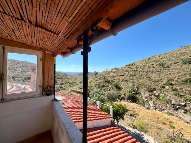 Image No.26-2 Bed Country House for sale