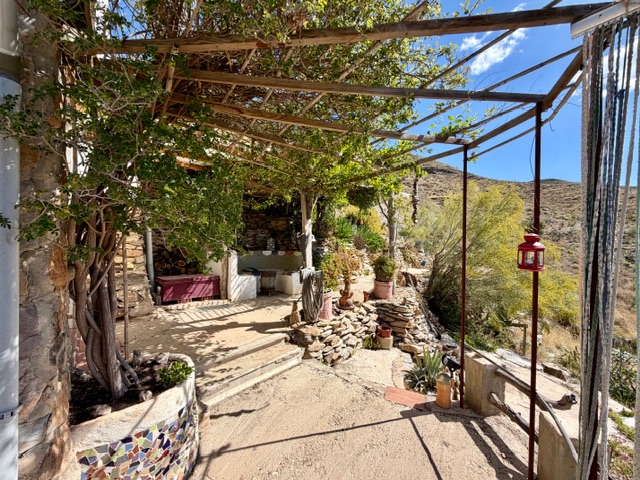 Image No.35-2 Bed Country House for sale