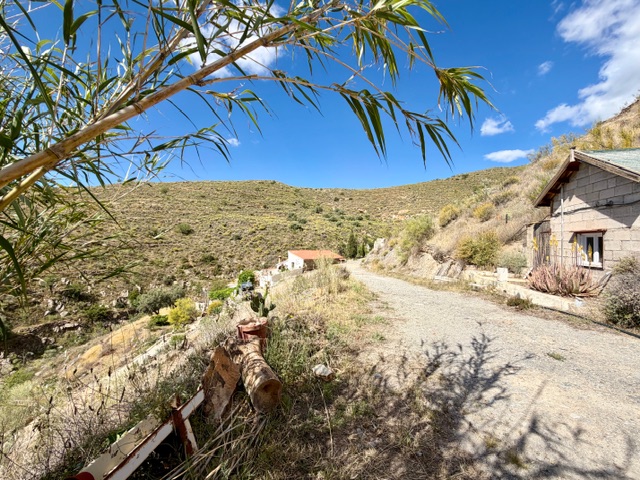 Image No.39-2 Bed Country House for sale