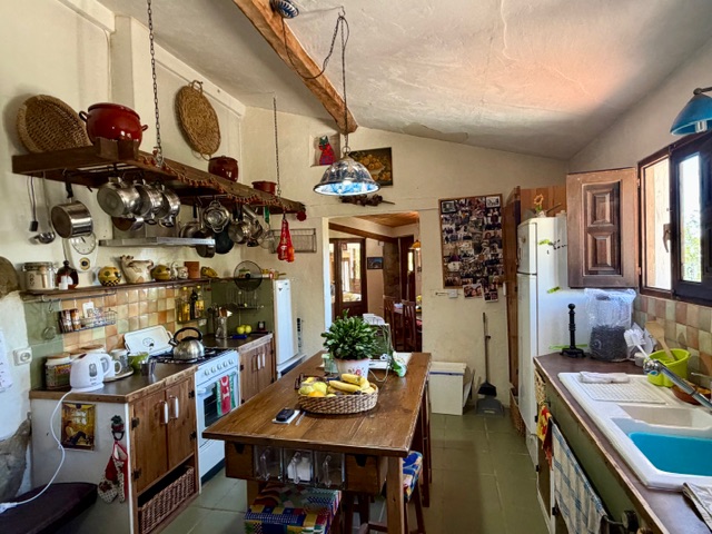Image No.7-2 Bed Country House for sale