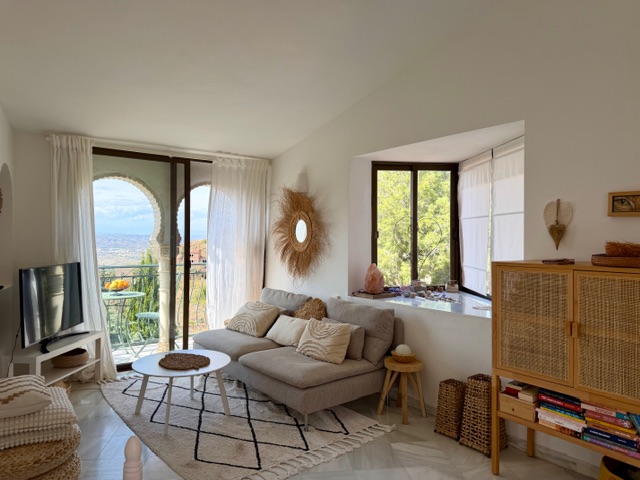 Image No.17-2 Bed Apartment for sale