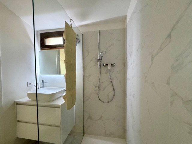 Image No.19-2 Bed Apartment for sale
